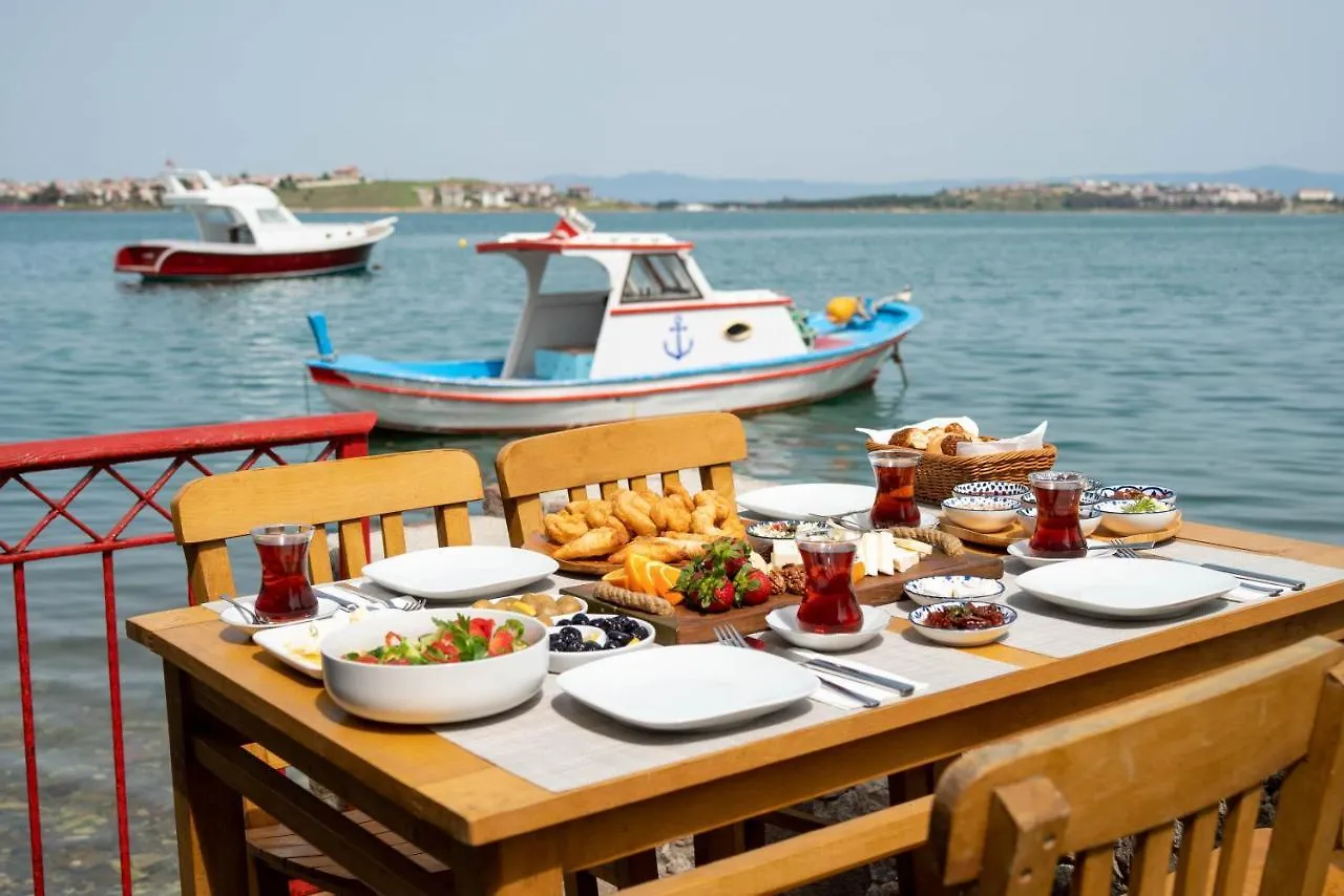 Ferahi Evler Ayvalik Hotel