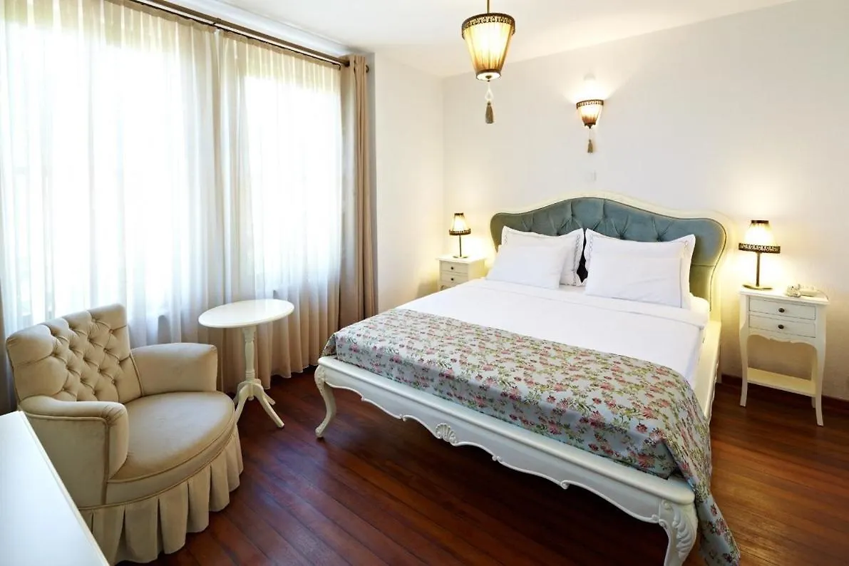 Ferahi Evler Ayvalik Hotel