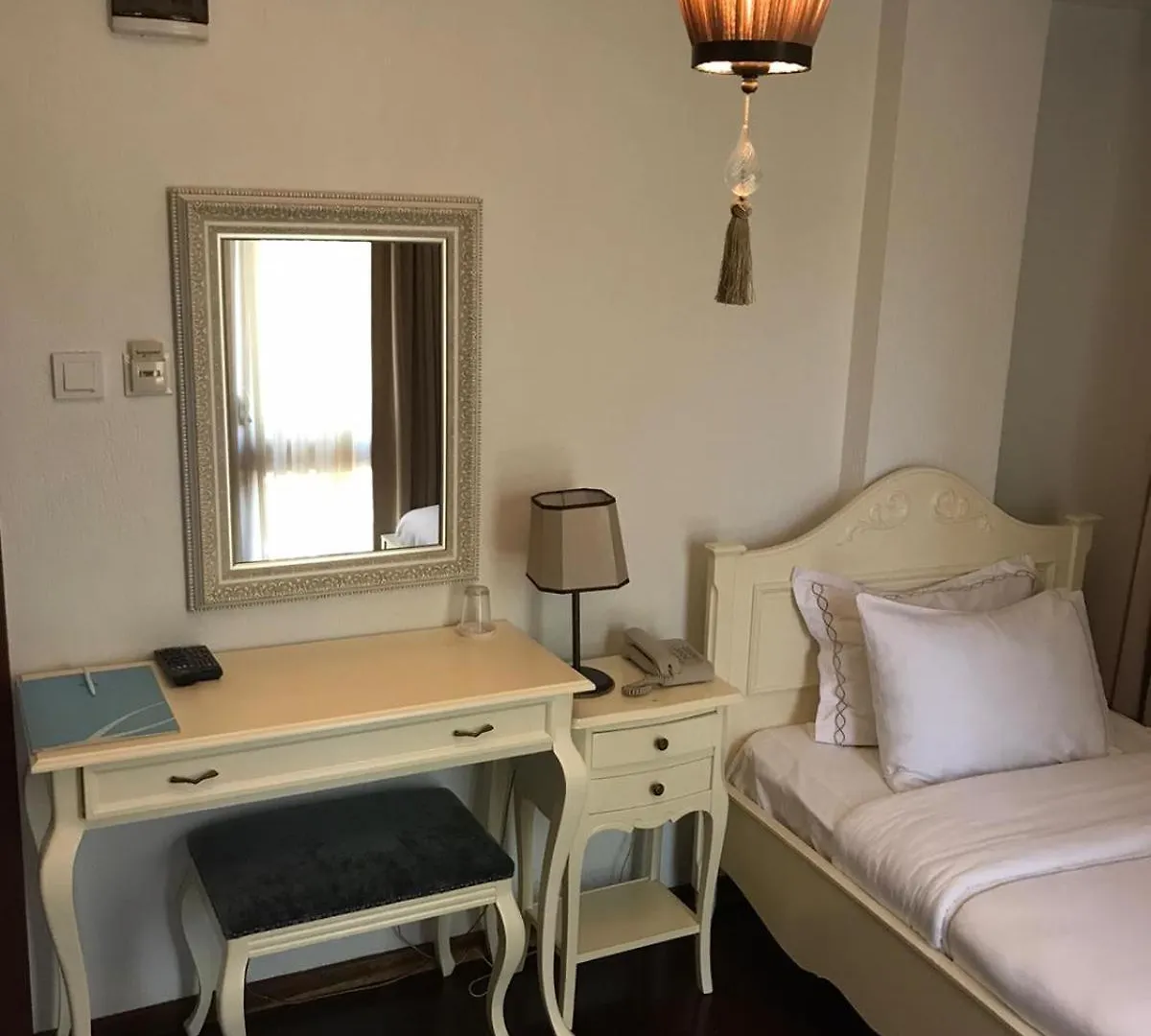 Ferahi Evler Ayvalik Hotel