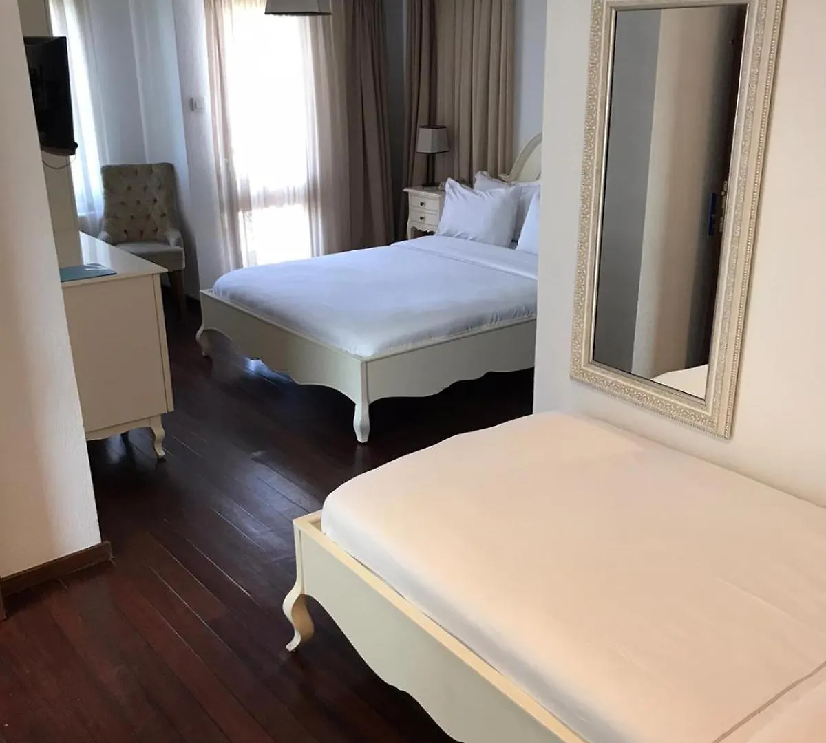 Ferahi Evler Ayvalik Hotel 3*,