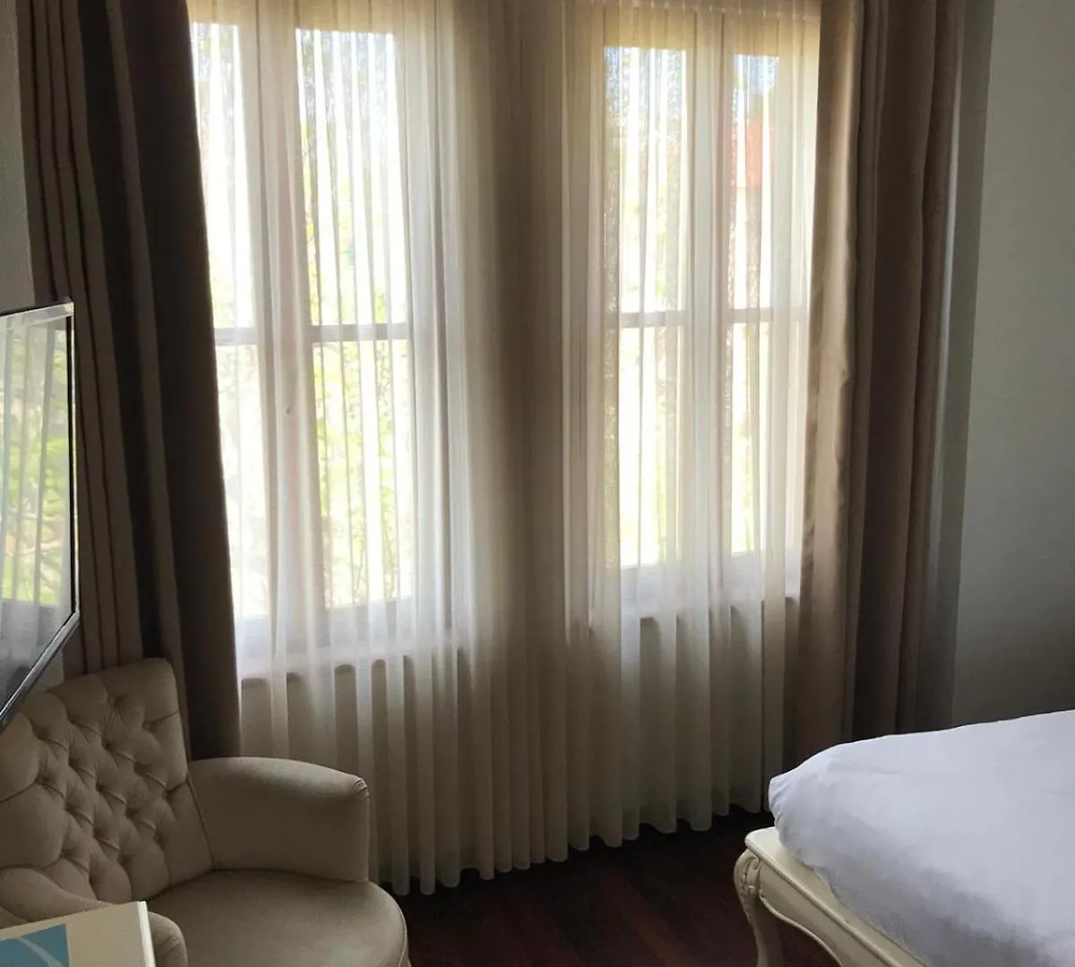 Ferahi Evler Ayvalik Hotel